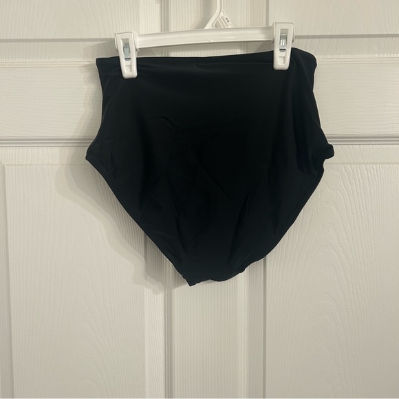 Trendy Mess Black Bikini Set - Picture 2 of 4